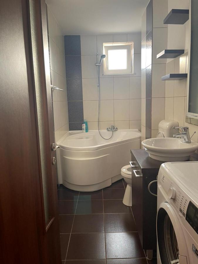 Angels Apartment Oradea Eksteriør bilde