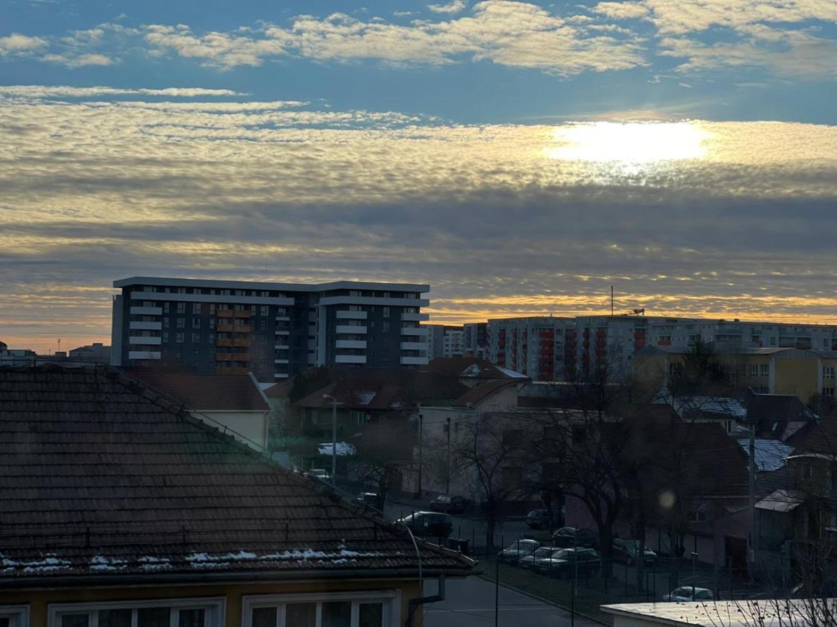 Angels Apartment Oradea Eksteriør bilde